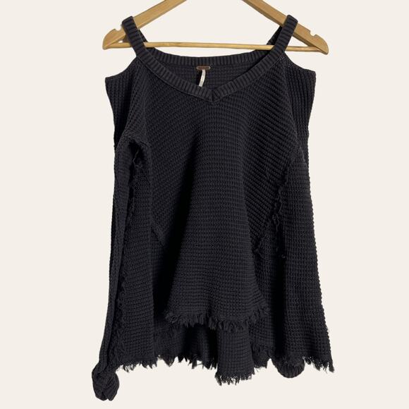 Free People Charcoal Gray Cold Shoulder Hi-Low Knit Fringe Sweater XS - Picture 8 of 10